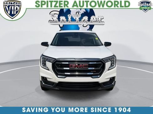 Used 2024 GMC Terrain AT4 w/ LPO, Floor Liner Package AWD/4WD image 3
