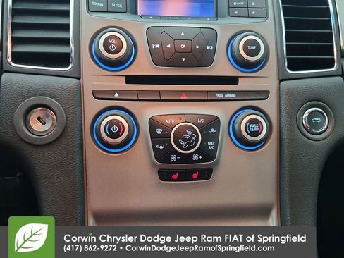 Used 2018 Ford Taurus SEL image 26