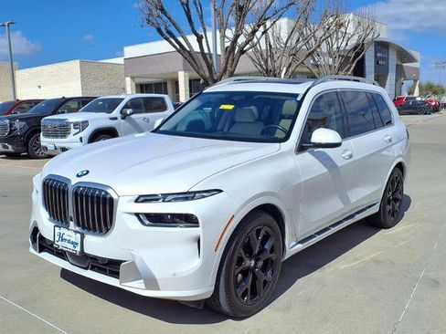 Used 2025 BMW X7 xDrive40i image 28