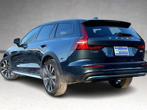New 2026 Volvo V60 B5 Cross Country Ultra w/ Climate Package AWD/4WD image 3