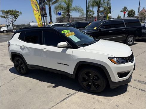 Used 2019 Jeep Compass Latitude FWD image 55