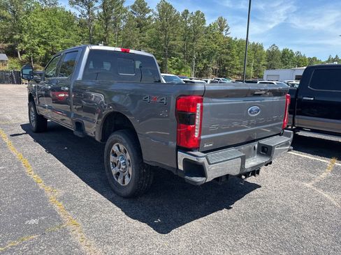 Used 2024 Ford F250 Lariat w/ Chrome Package AWD/4WD image 5