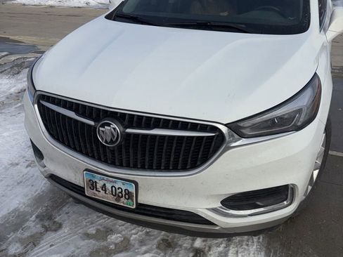 Used 2021 Buick Enclave Essence w/ Sound and Sites Package image 2