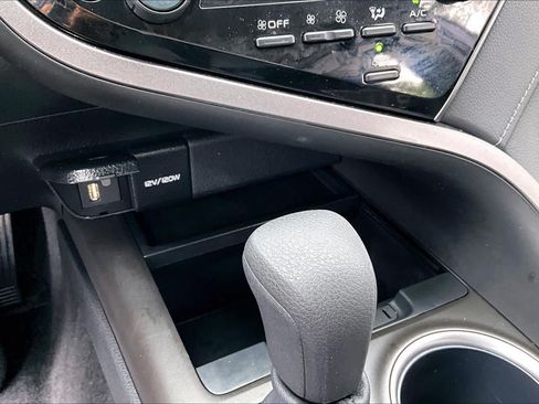 Used 2024 Toyota Camry LE w/ Convenience Package FWD image 32