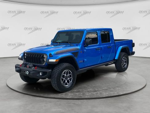 Used 2026 Jeep Gladiator Rubicon AWD/4WD image 3