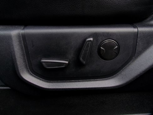 Used 2020 Ford F250 Lariat image 19