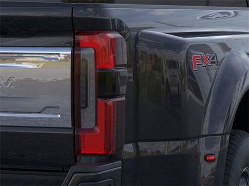 New 2026 Ford F350 Platinum w/ Platinum Plus Package image 21