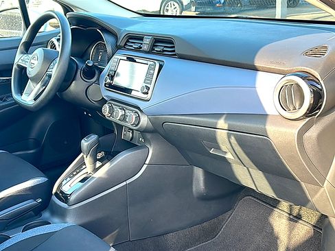 Used 2023 Nissan Versa SV image 21