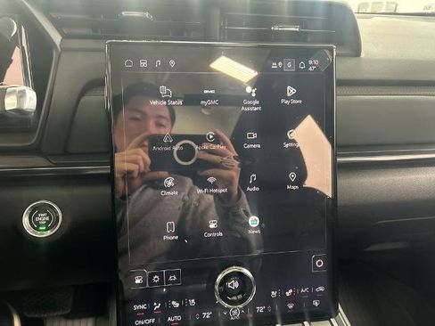 New 2026 GMC Terrain AT4 w/ Convenience Package III image 21