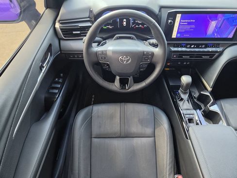 Used 2025 Toyota Camry XSE w/ Premium Plus Package AWD/4WD image 13