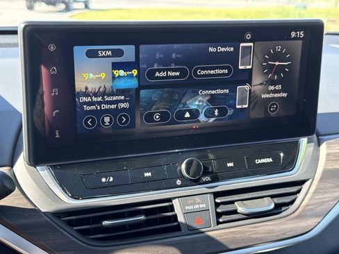 Used 2025 Nissan Altima 2.5 SV w/ SV Special Edition Package FWD image 5
