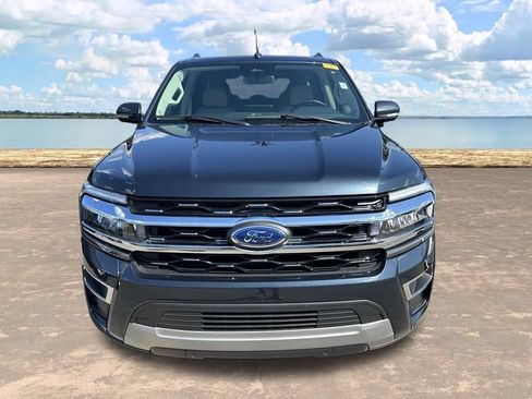 Used 2024 Ford Expedition Limited RWD image 2