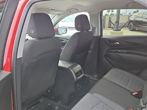 Used 2024 Chevrolet Equinox LT FWD image 20
