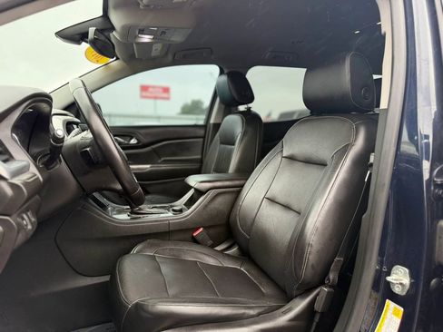 Used 2017 GMC Acadia SLT AWD/4WD image 19