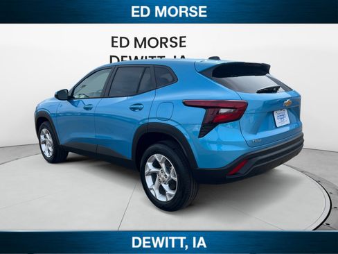 New 2026 Chevrolet Trax LS w/ LS Convenience Package image 3