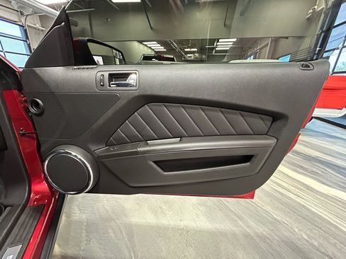 Used 2012 Ford Mustang GT Premium w/ Brembo Brake Pkg RWD image 36