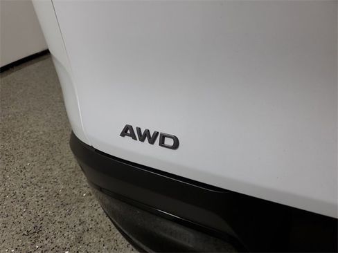 Used 2026 Nissan Murano SV image 7