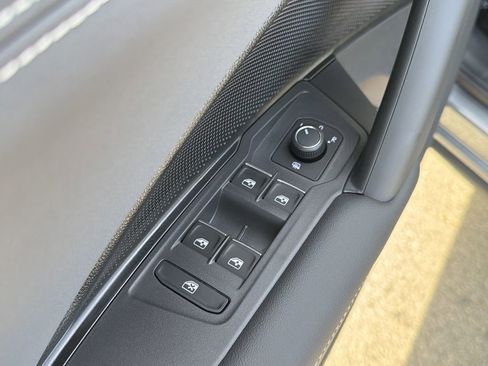 New 2026 Volkswagen Tiguan SE R-Line FWD image 23