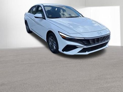 New 2026 Hyundai Elantra Blue image 16
