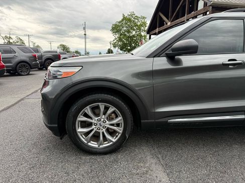 Used 2020 Ford Explorer XLT w/ Equipment Group 202A RWD image 38