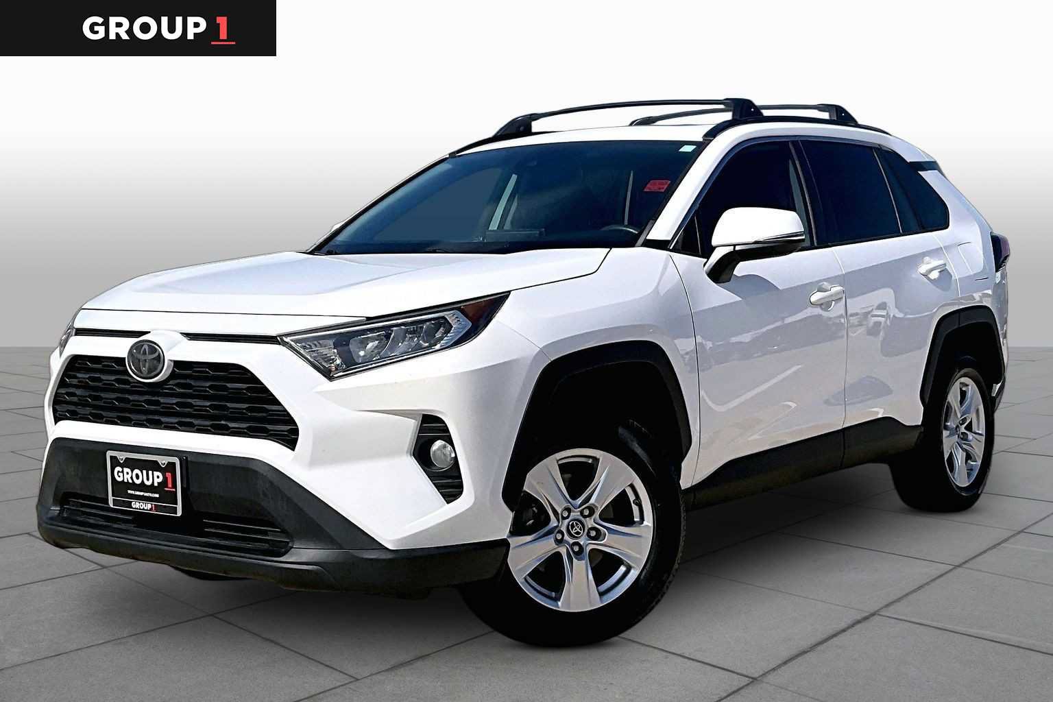 Used 2019 Toyota RAV4 XLE FWD image 1