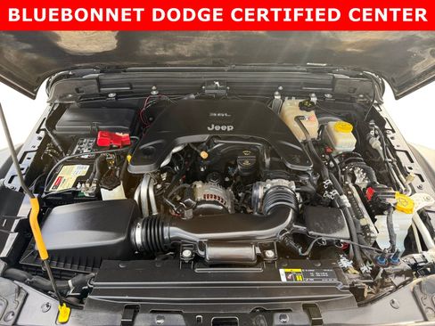 Used 2020 Jeep Wrangler Unlimited Rubicon AWD/4WD image 24