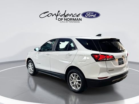 Used 2024 Chevrolet Equinox LT AWD/4WD image 3