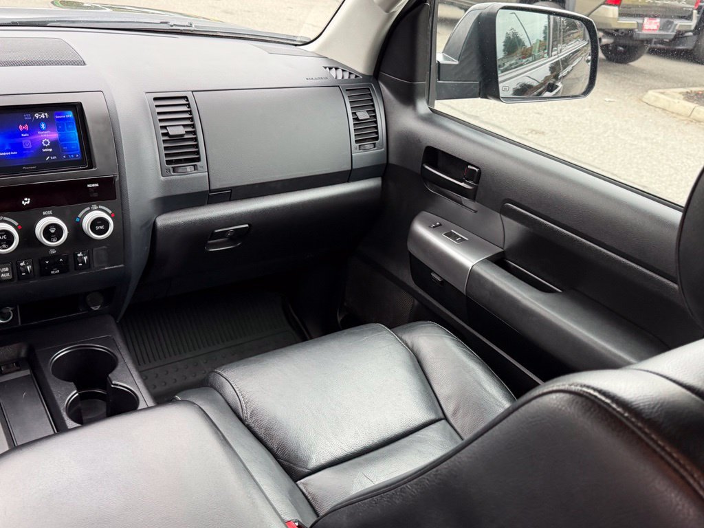 Used 2018 Toyota Sequoia TRD Sport AWD/4WD image 21