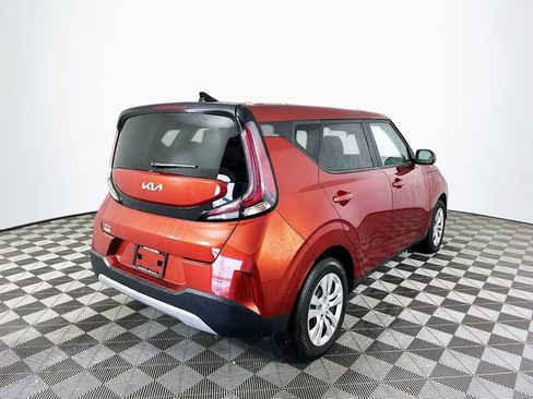 Used 2023 Kia Soul LX image 10