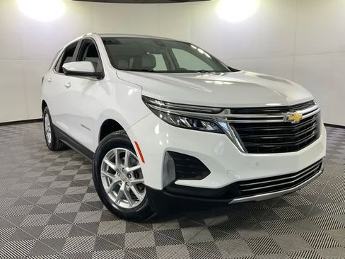 Used 2023 Chevrolet Equinox LT image 44