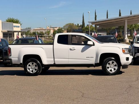 Used 2018 GMC Canyon SLE w/ SLE Convenience Package image 4