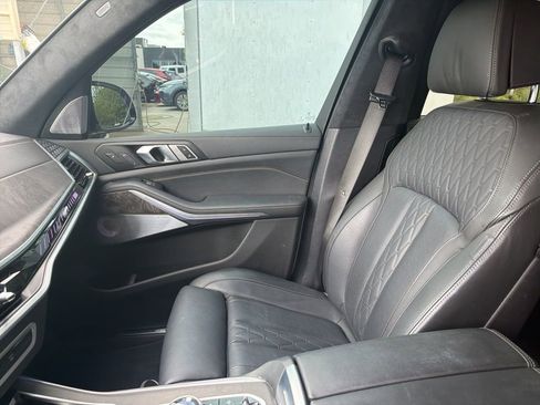 Used 2024 BMW X7 M60i w/ Executive Package image 18