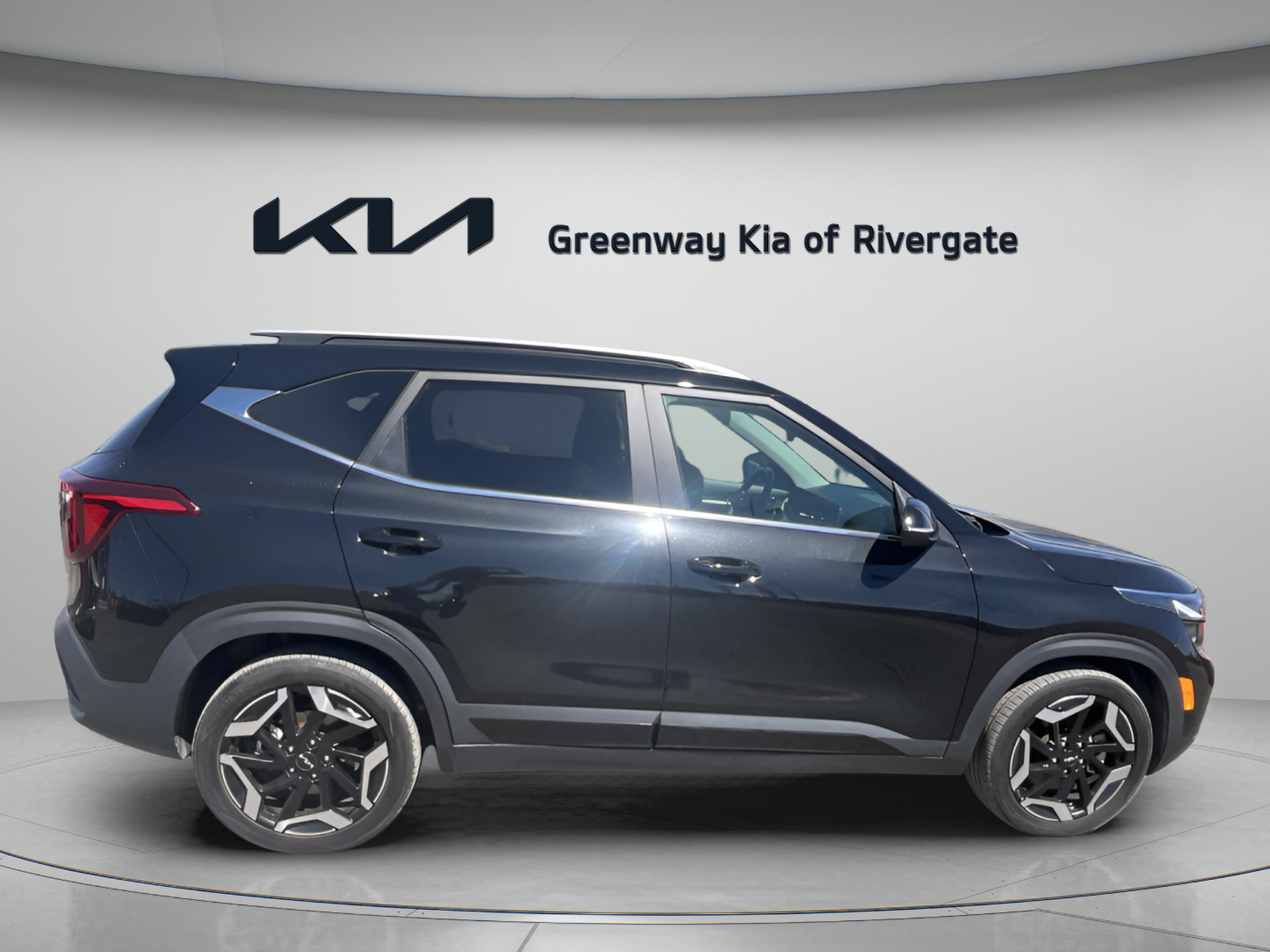 Used 2024 Kia Seltos SX AWD/4WD image 8