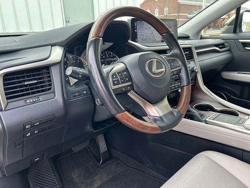 Used 2020 Lexus RX 350L 350L 4D Sport Utility w/ Premium Package image 11