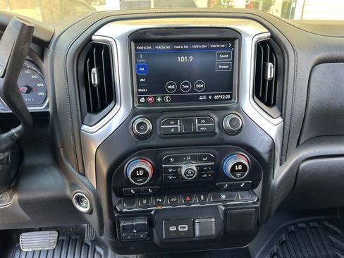 Used 2022 Chevrolet Silverado 2500 LT w/ Convenience Package image 7