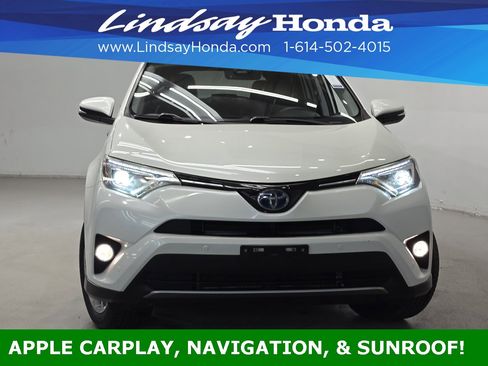 Used 2018 Toyota RAV4 Limited image 2