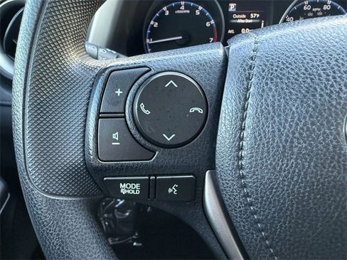 Certified 2018 Toyota RAV4 LE image 61