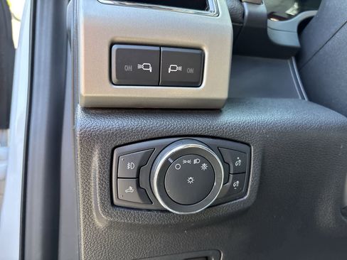Used 2020 Ford F350 Lariat w/ Lariat Ultimate Package AWD/4WD image 11