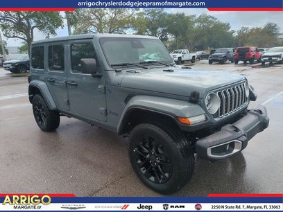 Used 2025 Jeep Wrangler Unlimited Sahara w/ Safety Group