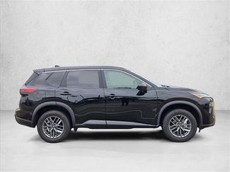 Used 2026 Nissan Rogue SV FWD video 4