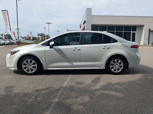 Certified 2026 Toyota Corolla LE FWD image 6