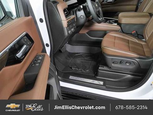 New 2026 Chevrolet Tahoe High Country w/ Sun And Tow Package image 8