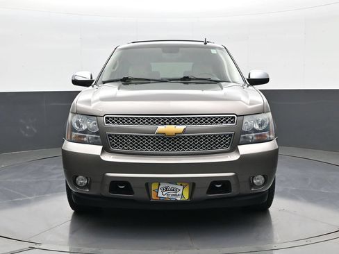 Used 2012 Chevrolet Tahoe LTZ AWD/4WD image 2