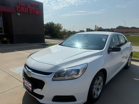 Used 2015 Chevrolet Malibu LS w/ Protection Package image 2