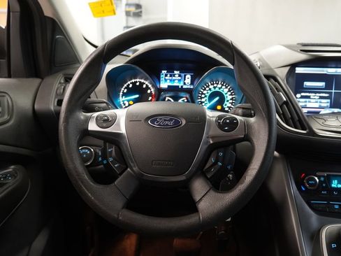 Used 2013 Ford Escape SE FWD image 17