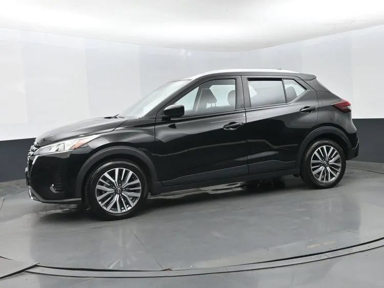 Used 2024 Nissan Kicks SV FWD image 5