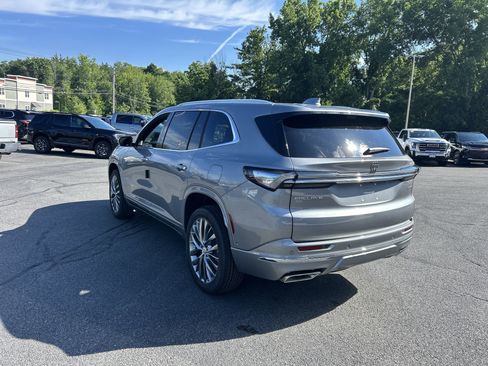 New 2026 Buick Enclave Avenir w/ Super Cruise Package AWD/4WD image 6