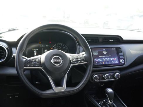 Certified 2024 Nissan Kicks SV image 22