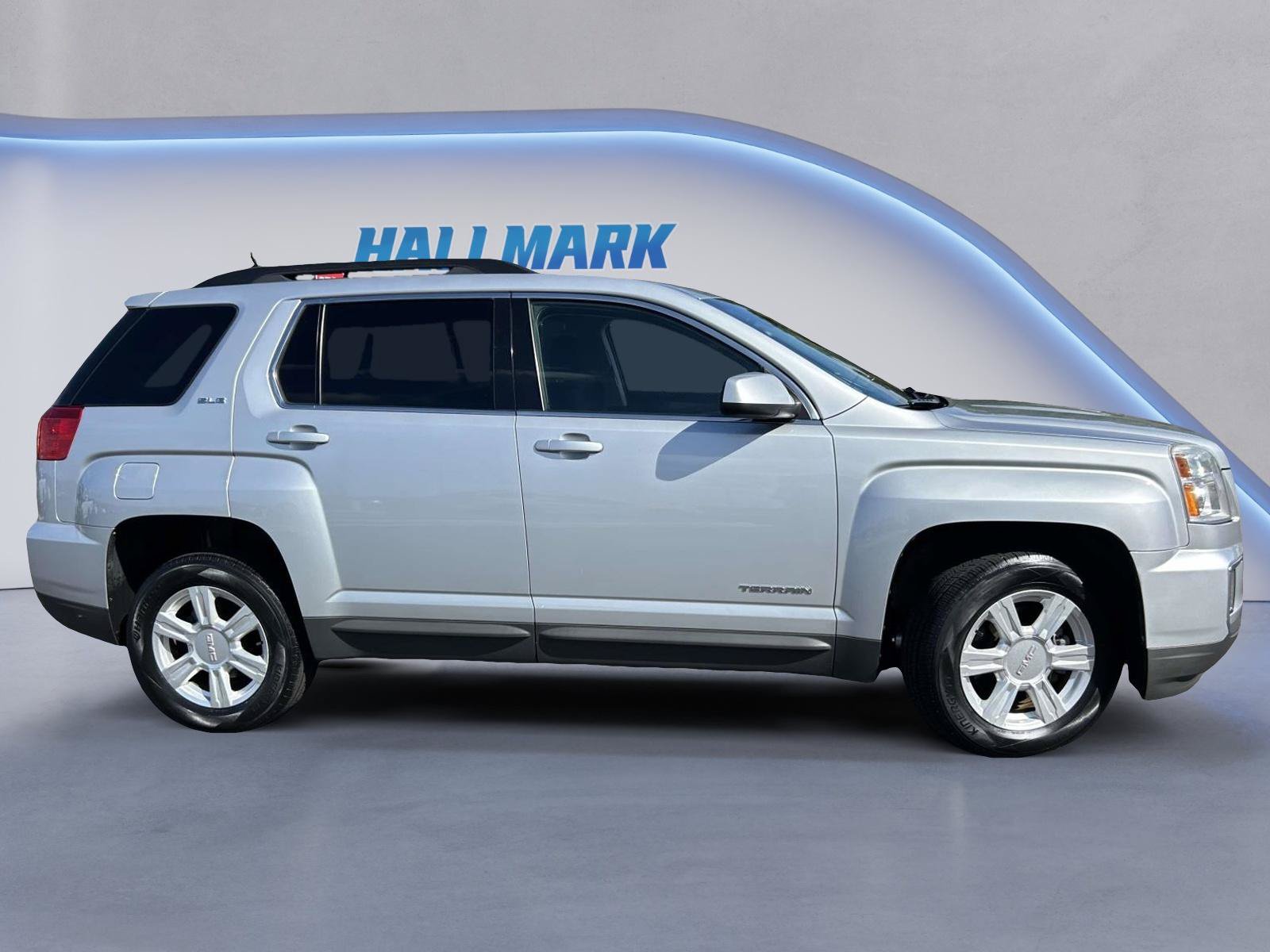 Used 2016 GMC Terrain SLE w/ Convenience Package FWD image 2