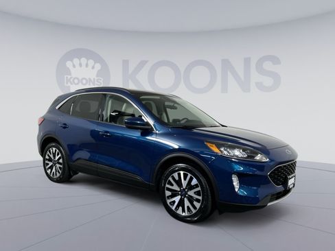 Certified 2020 Ford Escape SEL AWD/4WD image 2
